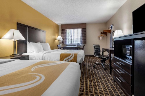 Quality Inn & Suites Warren image 22