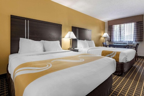Quality Inn & Suites Warren image 23