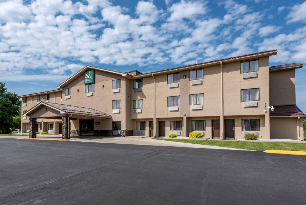 Quality Inn & Suites Warren Image 34